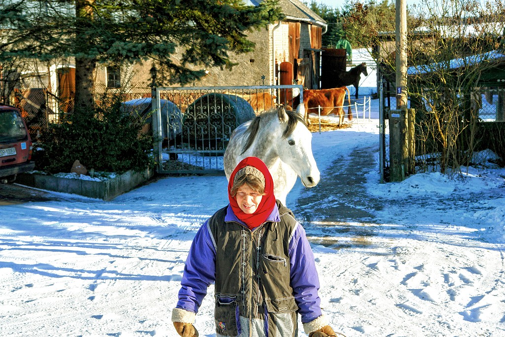 Juliane-bringt-Arpad-auf-die-Weide-B1024.jpg