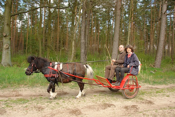 Juli-und-Frank-auf-dem-Sulki-01.JPG