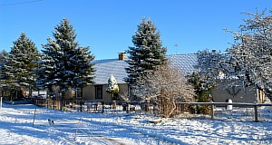 04-Warthe-Haus-im-Winter.jpg