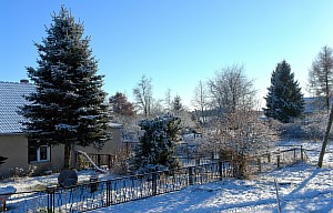 06-verschneiter-Garten.jpg